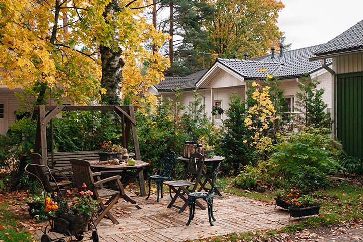 stylish garden furniture