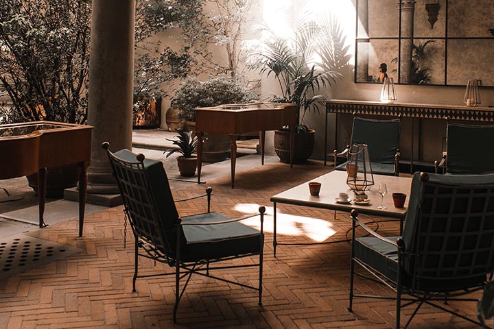 Revive the Past: Stellar Retro Outdoor Furniture